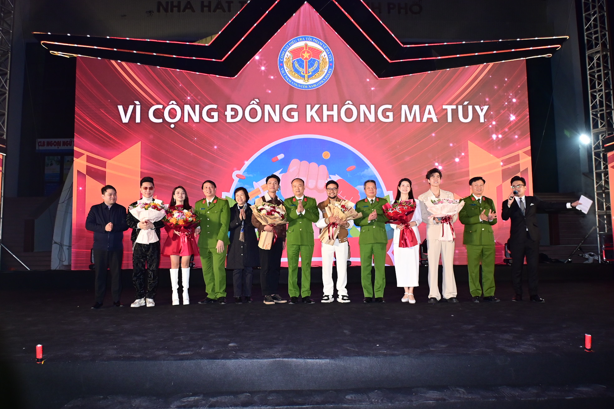 Tổ chức chương trình giao lưu nghệ thuật 